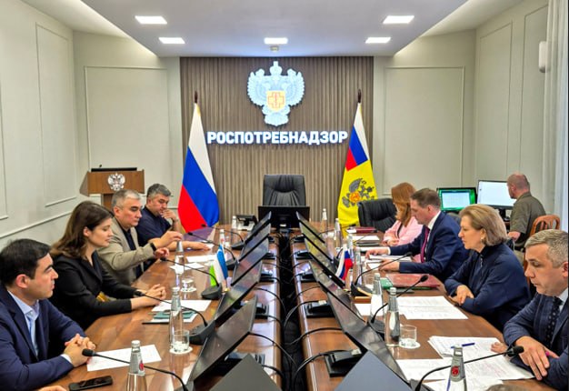 O‘zbekiston delegatsiyasi Rossiya Federal tibbiy-biologiya agentligi rahbari Veronika Skvorsova hamda Rossiya Iste’molchilar huquqlarini himoya qilish va inson farovonligini nazorat qilish federal xiz...